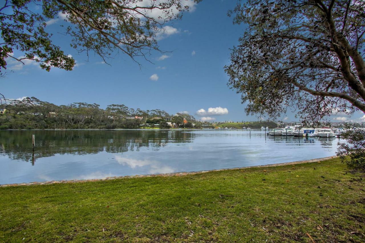 Hybiscus Waterfront Apartments Lakes Entrance Eksteriør bilde